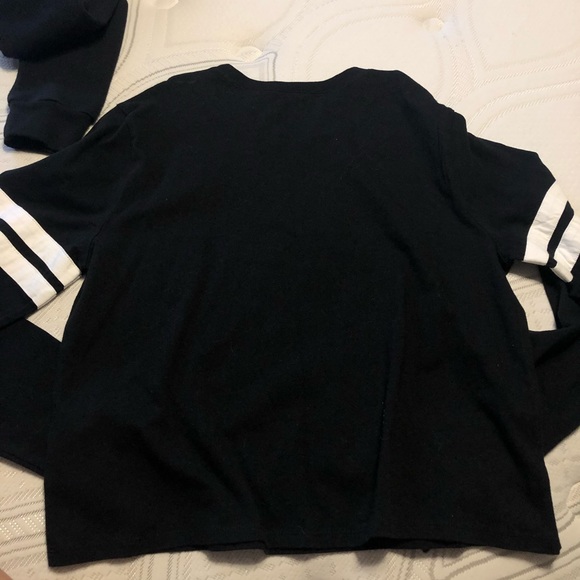 Hollister long sleeve shirt - Picture 2 of 2